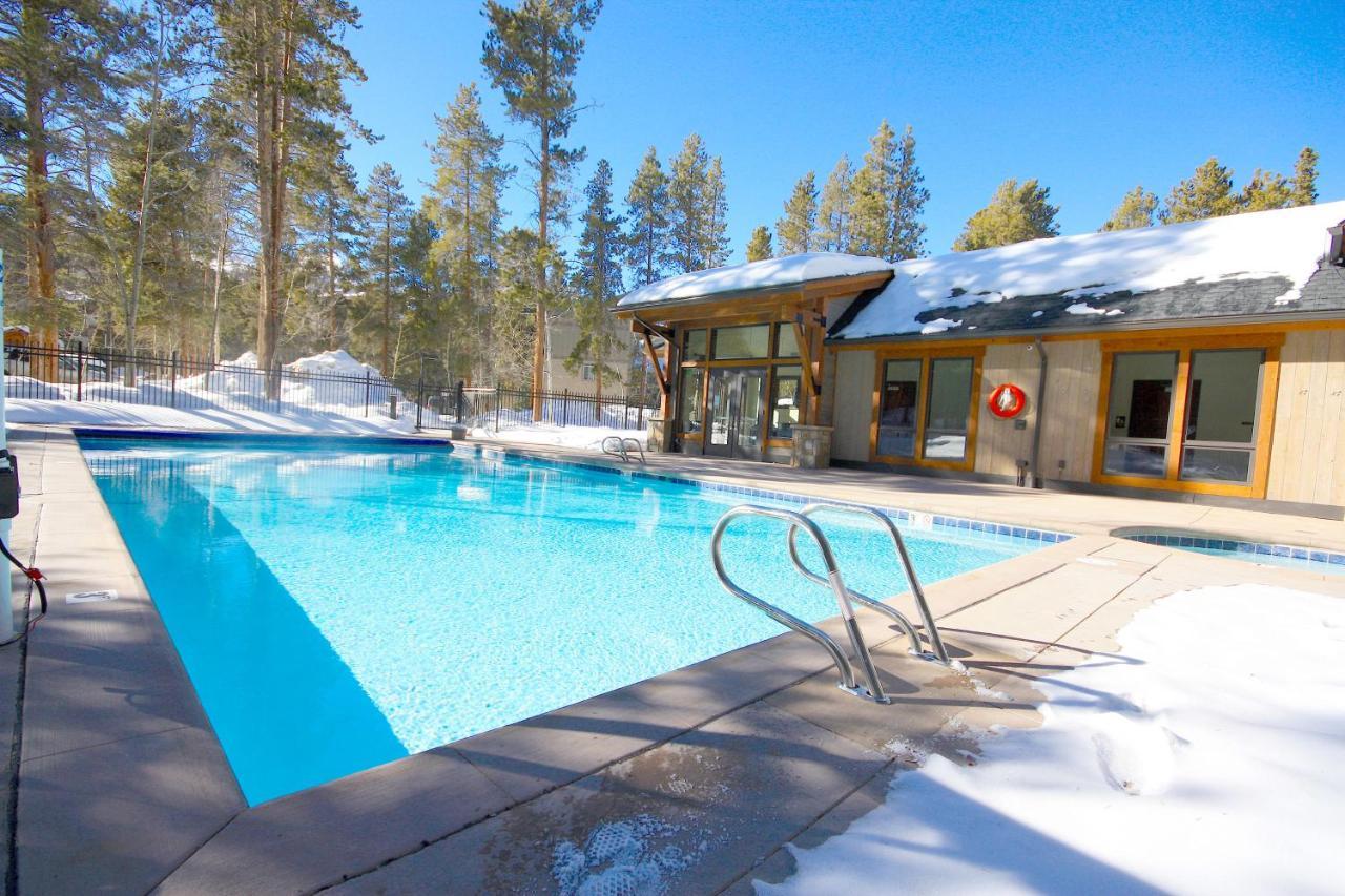 Pinecreek #F - 3 Bedroom - Close To Town - Shuttle To Slopes - Pool And Hot Tub Access Breckenridge Luaran gambar
