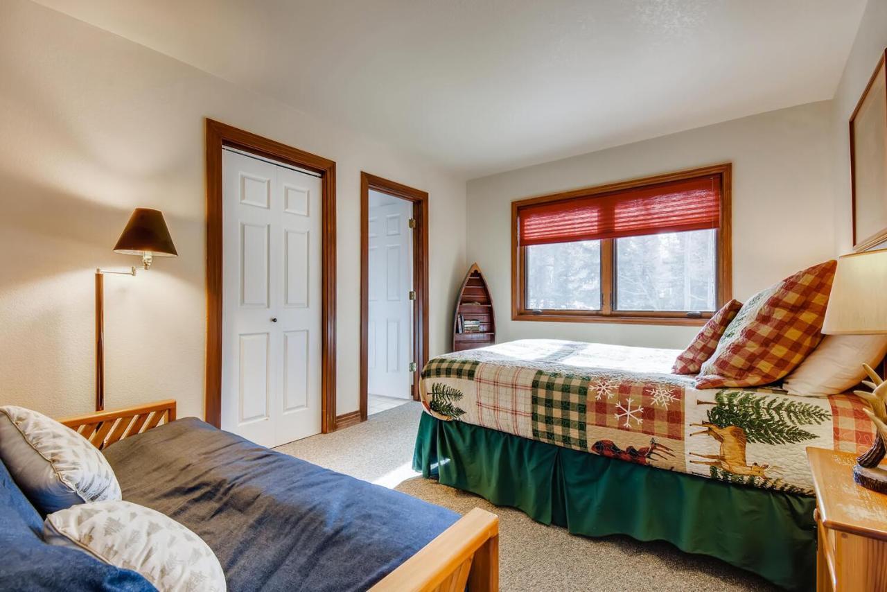 Pinecreek #F - 3 Bedroom - Close To Town - Shuttle To Slopes - Pool And Hot Tub Access Breckenridge Luaran gambar