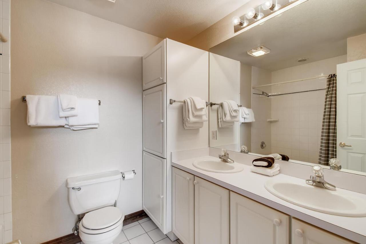 Pinecreek #F - 3 Bedroom - Close To Town - Shuttle To Slopes - Pool And Hot Tub Access Breckenridge Luaran gambar