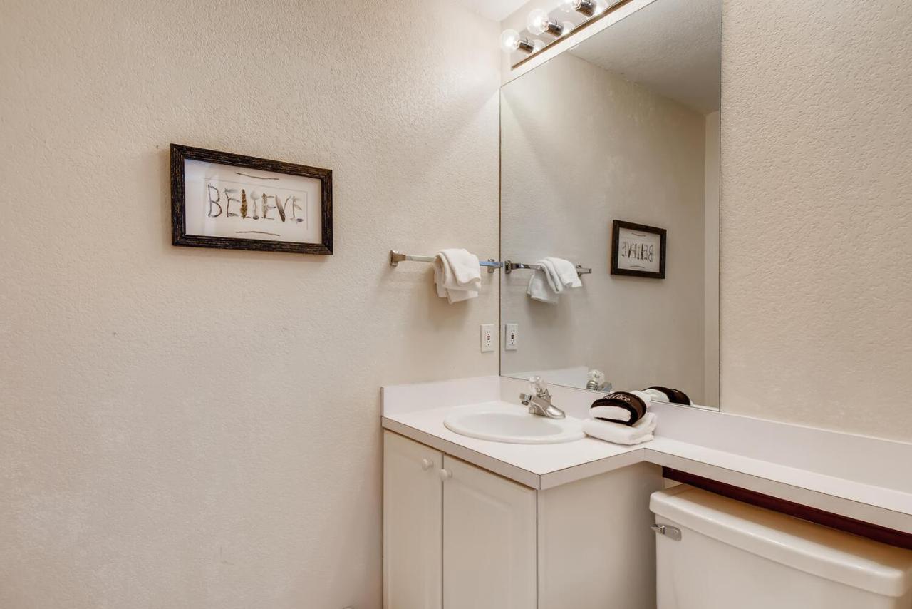 Pinecreek #F - 3 Bedroom - Close To Town - Shuttle To Slopes - Pool And Hot Tub Access Breckenridge Luaran gambar