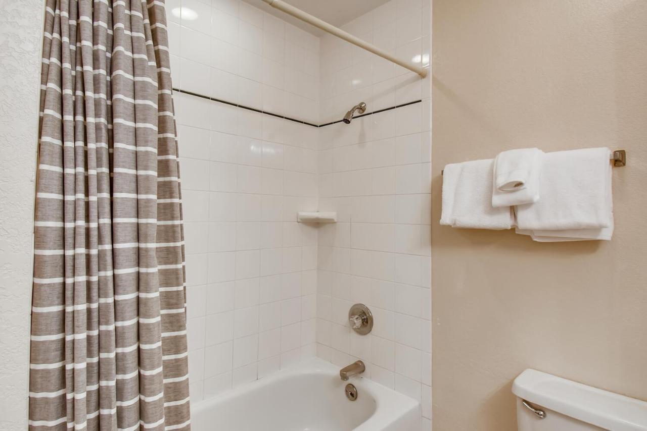 Pinecreek #F - 3 Bedroom - Close To Town - Shuttle To Slopes - Pool And Hot Tub Access Breckenridge Luaran gambar